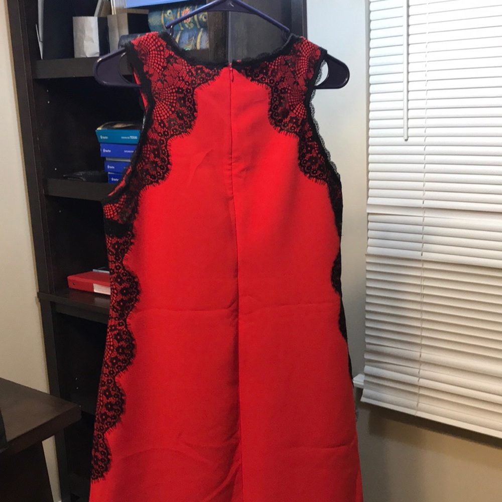 Donna Morgan red dress with black lace details. - Picture 4 of 7